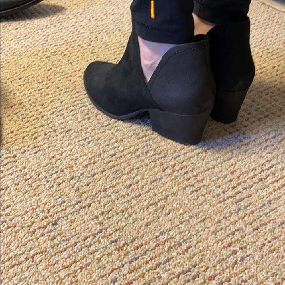 Black Wedges - image 4